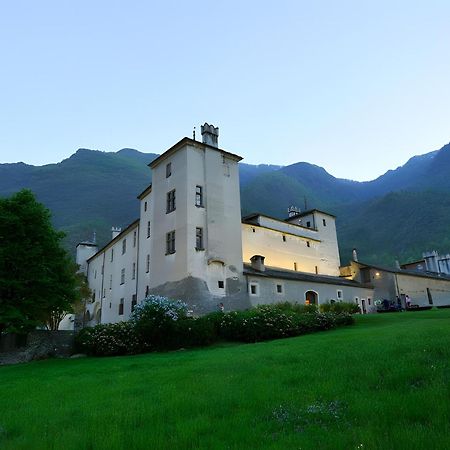 Il Pellegrino Bed & Breakfast Issogne Bagian luar foto