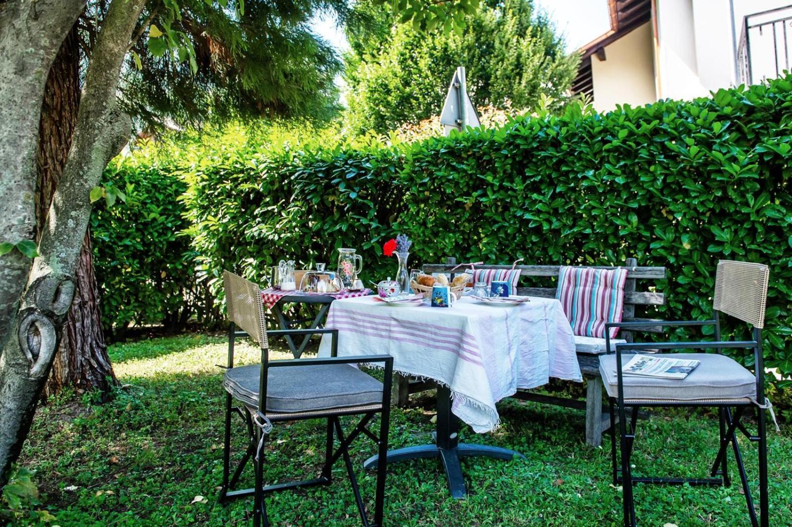 Il Pellegrino Bed & Breakfast Issogne Bagian luar foto